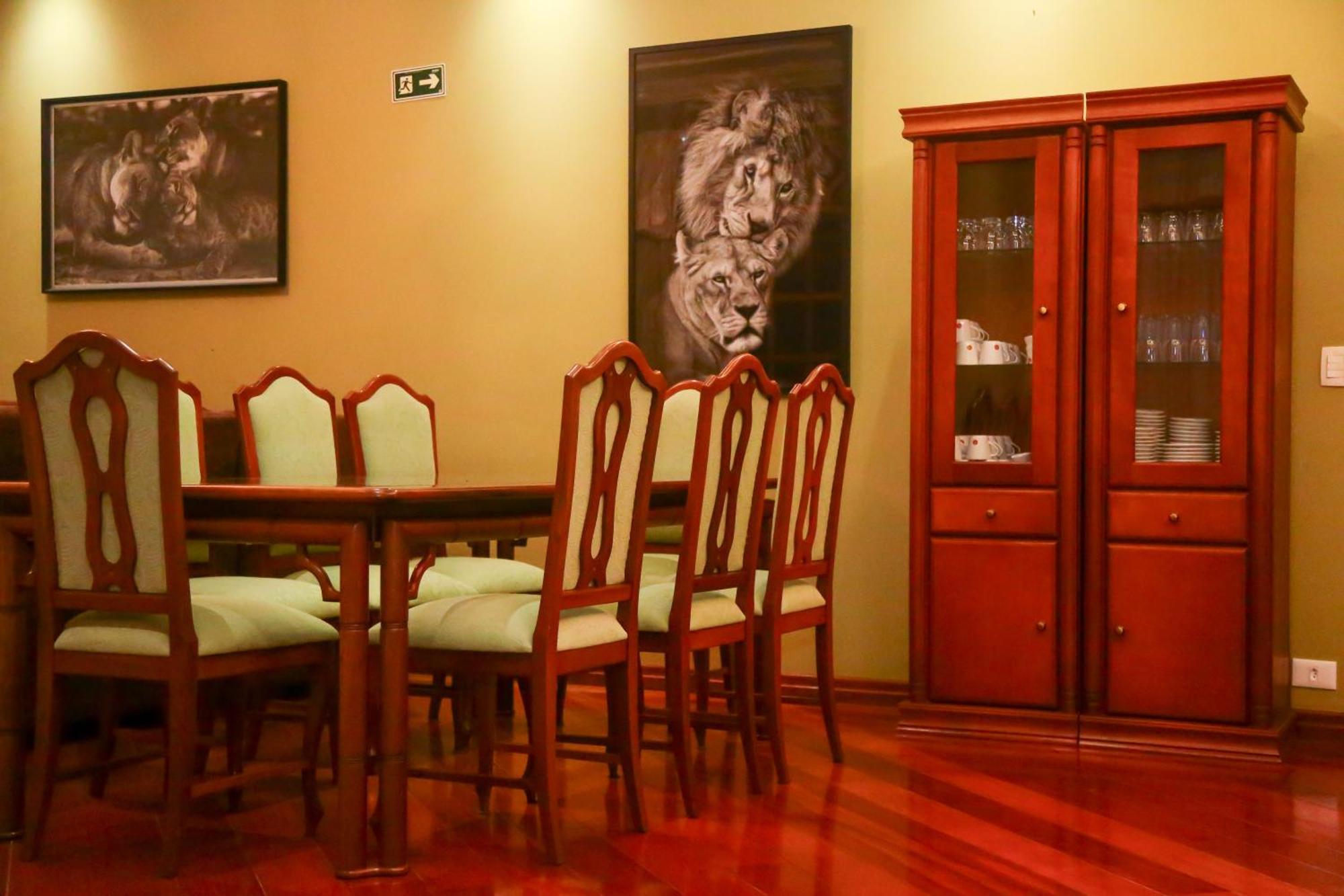 Dona Bella Acomodação com café da manhã  *